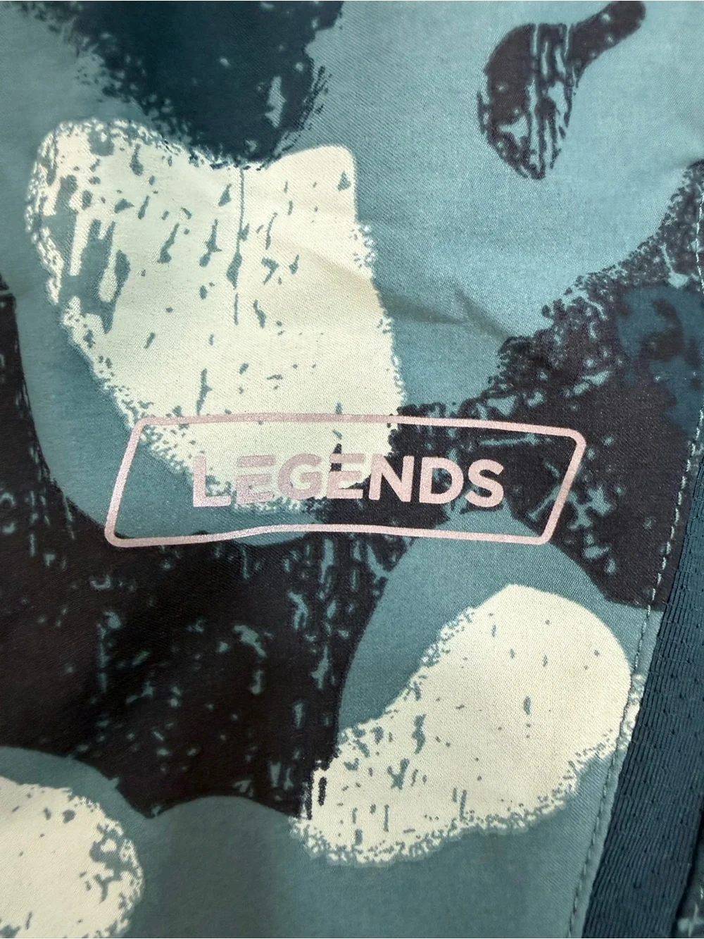 Legends Bishop Men’s Shorts Distressed Camo Marine Linerless with Pockets size L